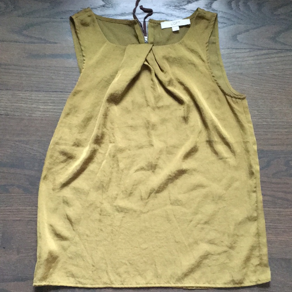 Loft Army green sleeveless blouse